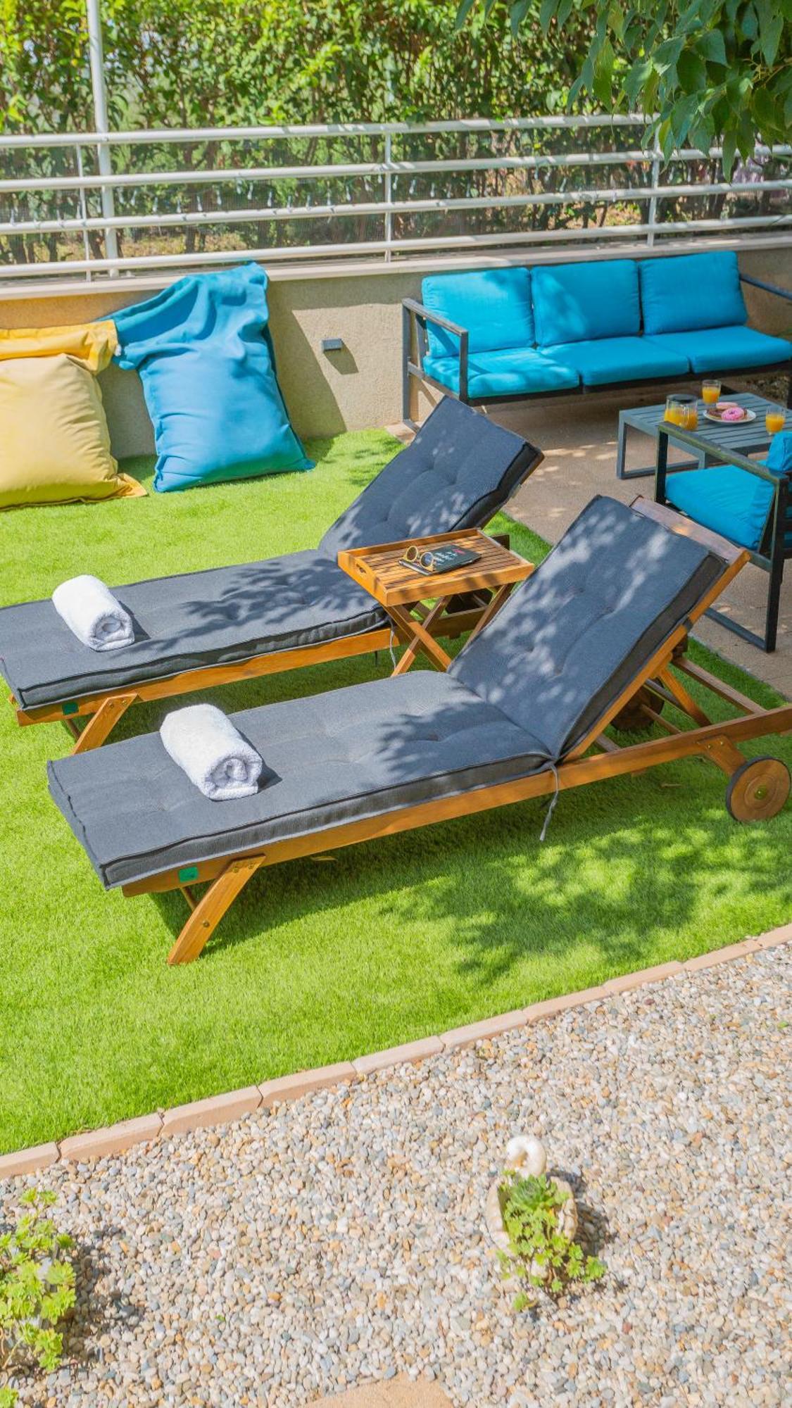New Delux Green Garden Apartment With Hotube **** Split Eksteriør billede
